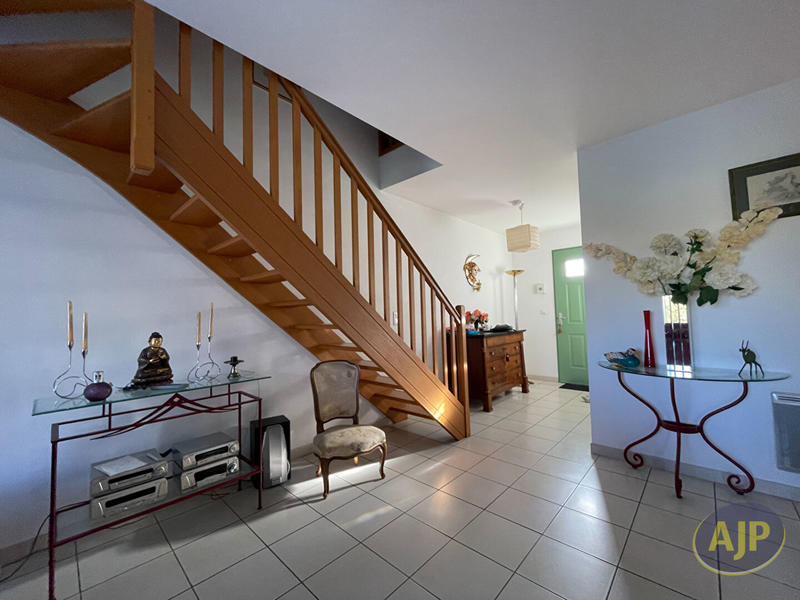 Maison - 122 m² - 5 pièces