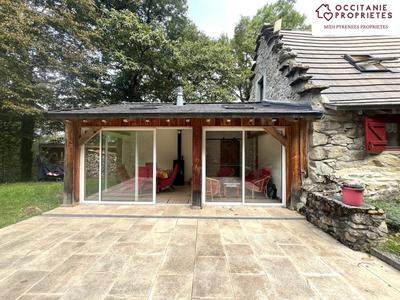 Propriété - 86 m² - 4 pièces