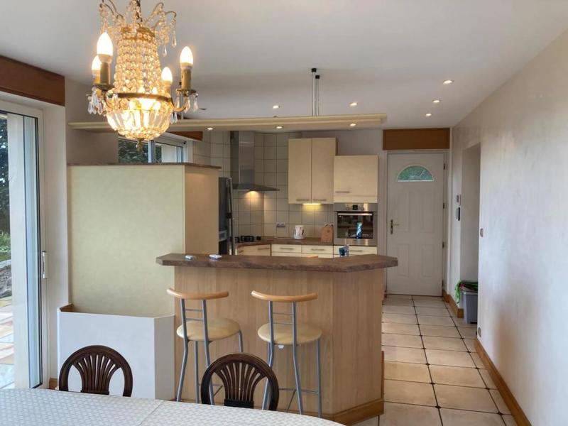 Propriété - 220 m² - 7 pièces