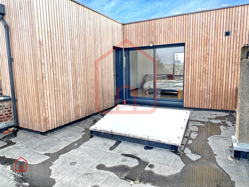 Maison - 180 m² - 5 pièces