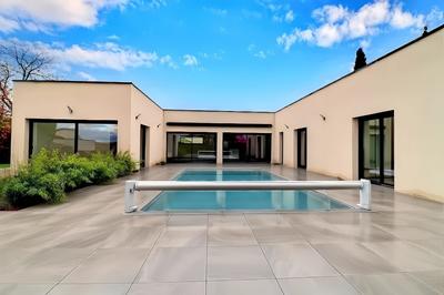 Villa - 260 m² - 6 pièces