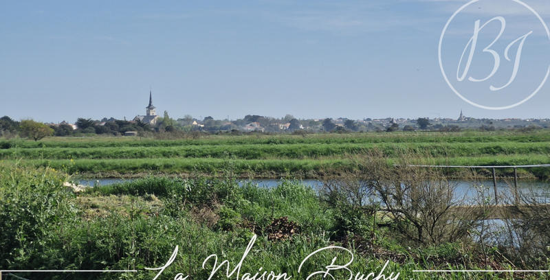 Maison - 200 m² - 12 pièces