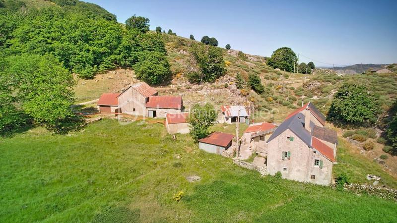 Corps de ferme - 100 m² - 5 pièces