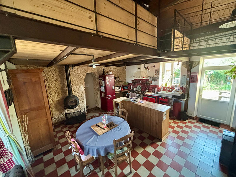 Maison - 97 m² - 4 pièces