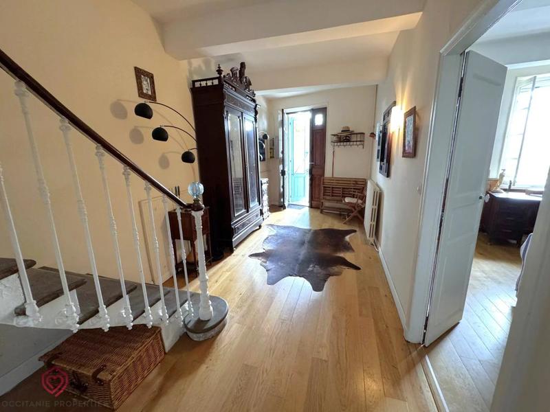 Maison de village - 217 m² - 5 pièces