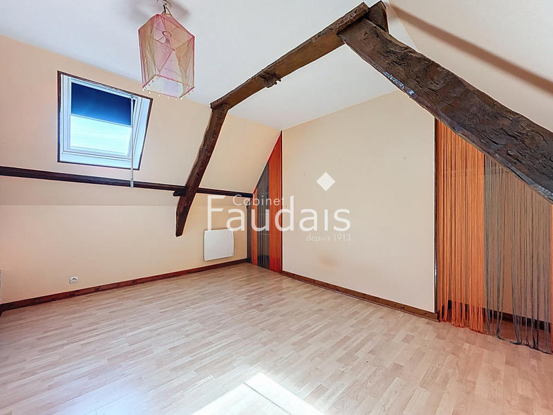 Immeuble - 133 m² - 7 pièces