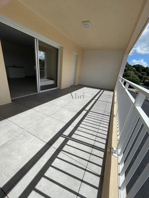 Appartement - 76 m² - 3 pièces