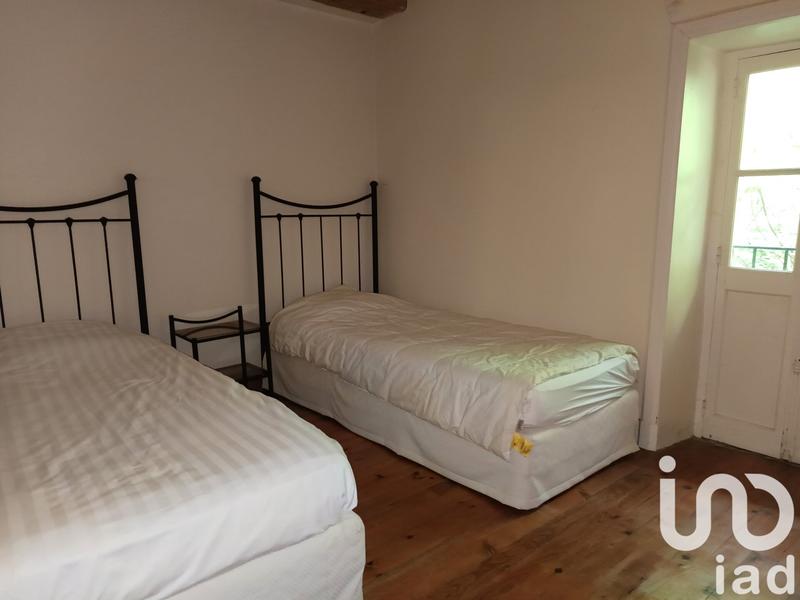 Maison - 340 m² - 9 pièces