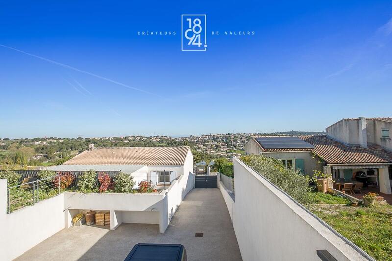 Maison - 210 m² - 4 pièces