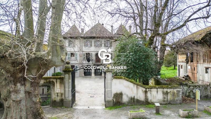 Maison - 554 m² - 15 pièces