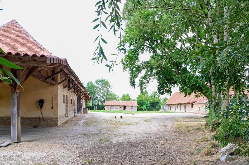 Maison - 200 m² - 8 pièces