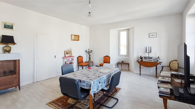 Maison - 150 m² - 7 pièces