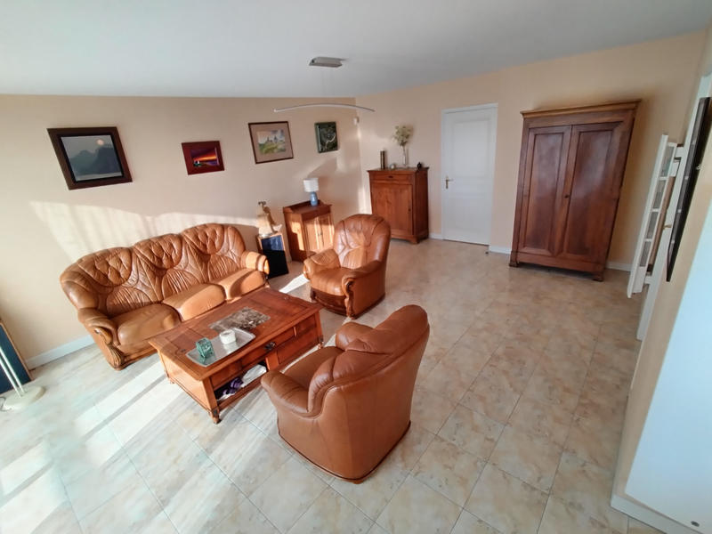 Appartement - 93 m² - 4 pièces