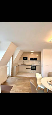 Chambre - 12 m² - 5 pièces