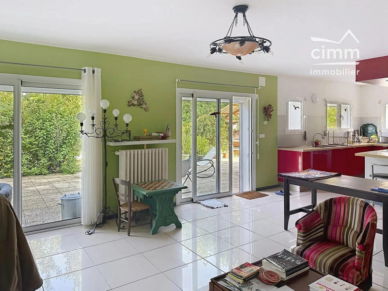 Maison - 135 m² - 6 pièces