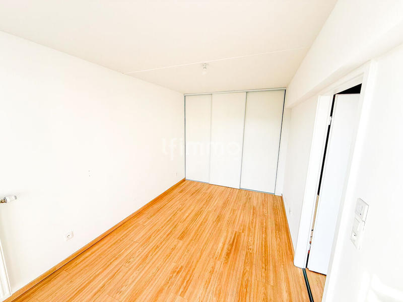 Loft - 121 m² - 5 pièces