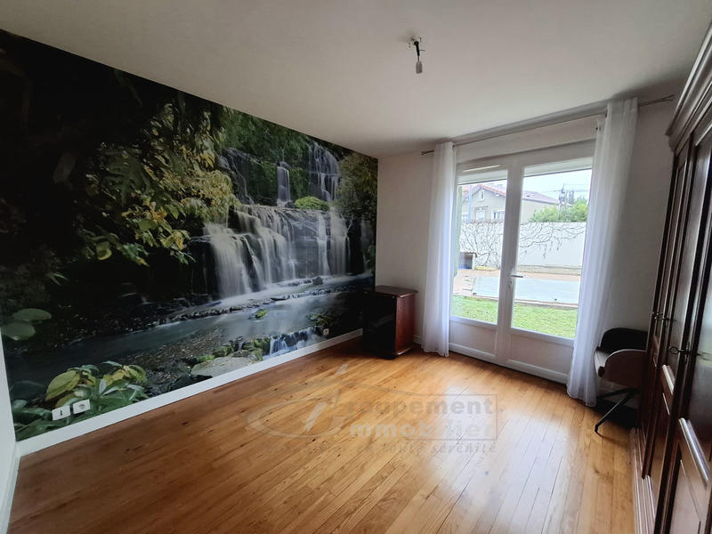 Maison - 102 m² - 4 pièces