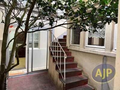 Maison - 121 m² - 6 pièces