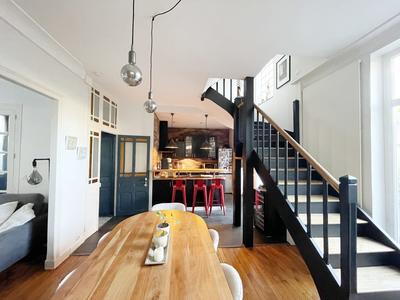 Maison - 137 m² - 6 pièces