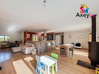 Maison - 122 m² - 5 pièces