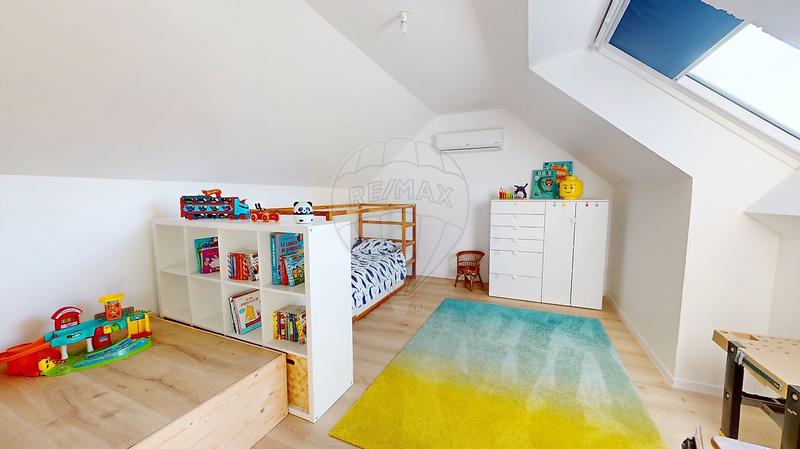 Maison - 135 m² - 6 pièces