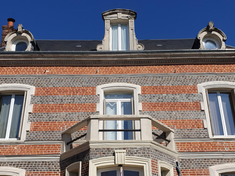 Maison - 187 m² - 10 pièces