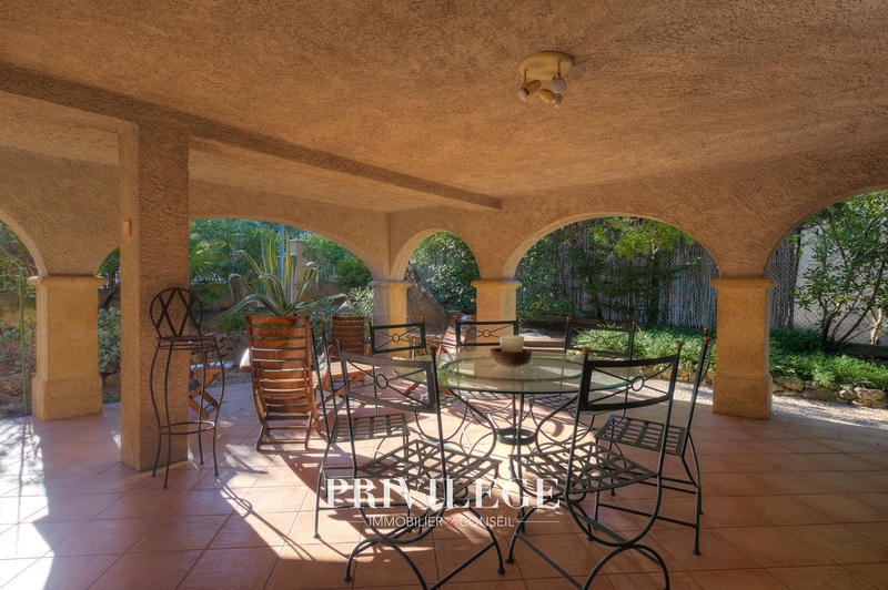 Villa - 150 m² - 6 pièces