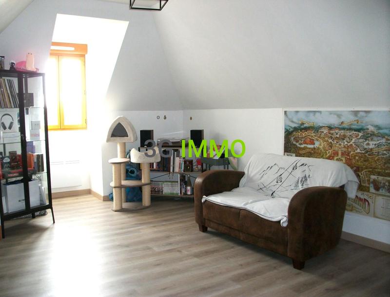 Pavillon - 151 m² - 7 pièces