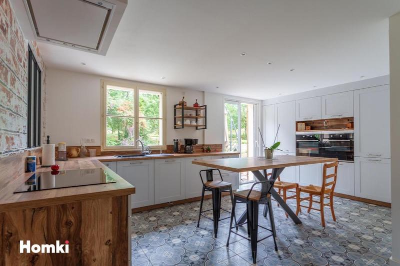 Maison - 168 m² - 6 pièces