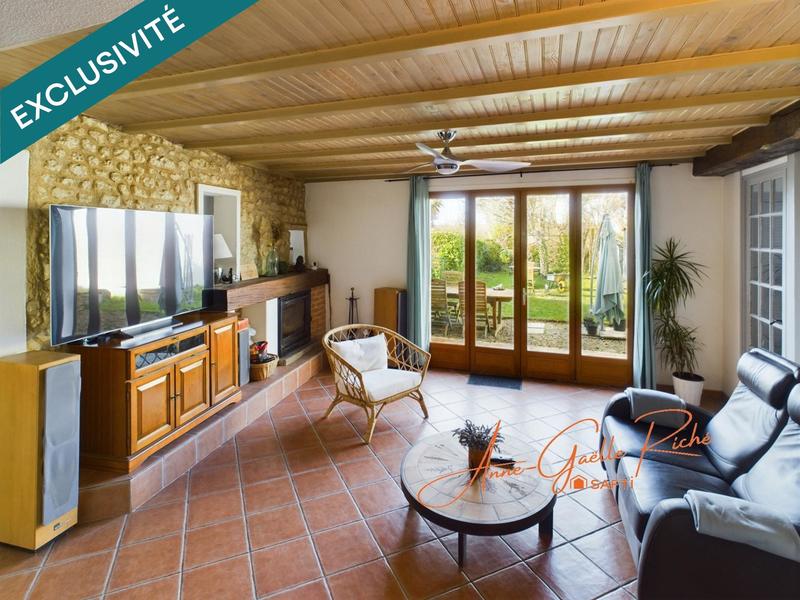 Maison - 300 m² - 16 pièces