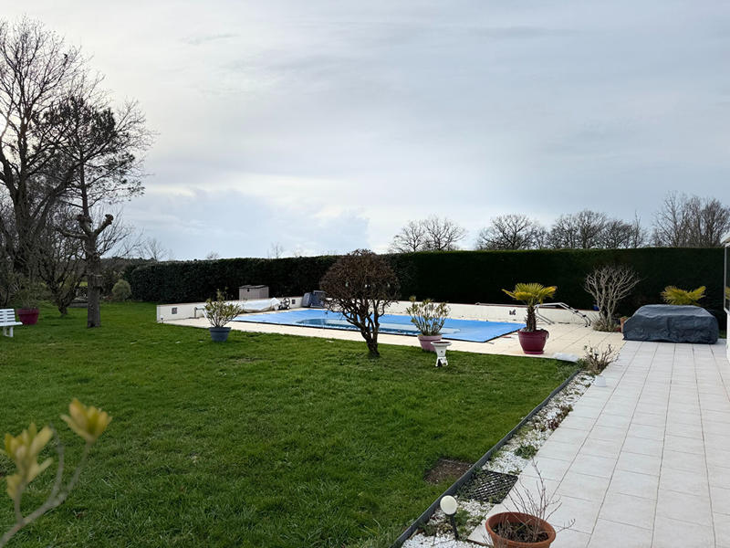 Maison - 90 m² - 4 pièces