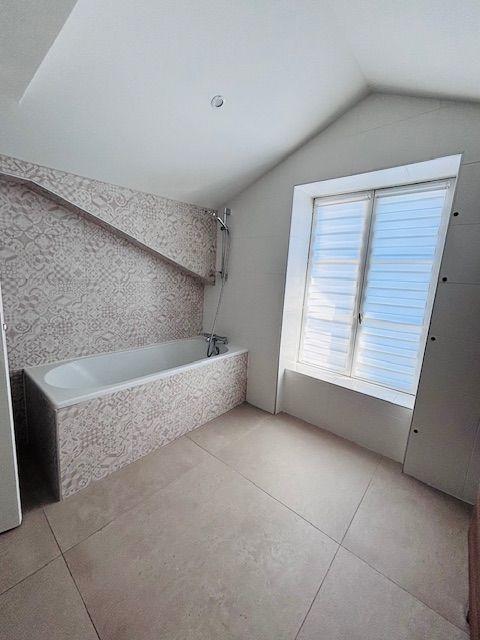 Appartement - 81 m² - 3 pièces