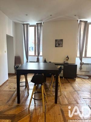 Appartement - 95 m² - 3 pièces