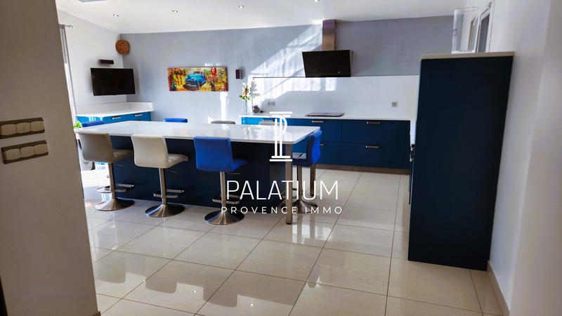 Villa - 180 m² - 5 pièces