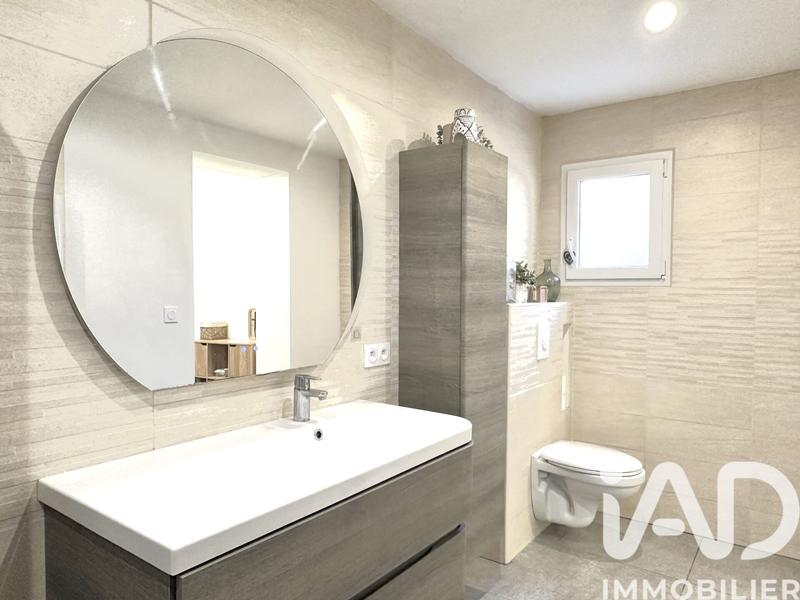 Maison - 137 m² - 5 pièces