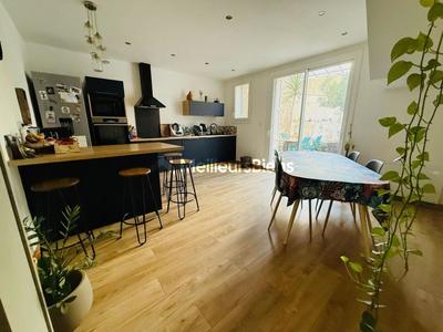 Maison - 182 m² - 7 pièces