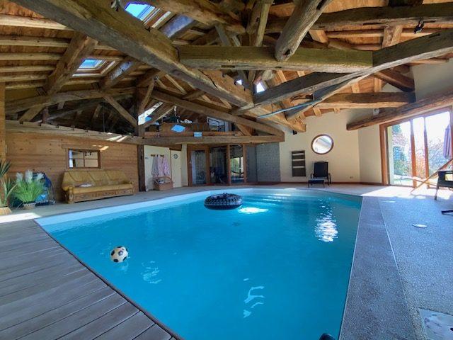 Maison - 264 m² - 7 pièces