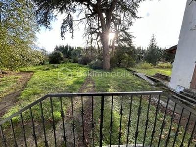 Maison - 598 m² - 20 pièces