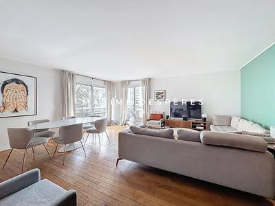 Appartement - 81 m² - 3 pièces