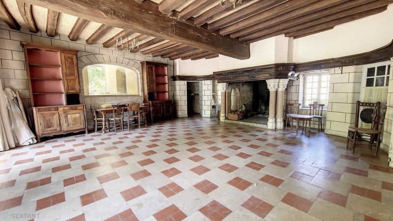 Propriété - 1 004 m² - 28 pièces