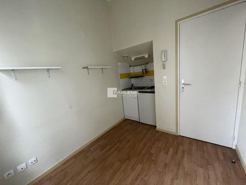 Bureau - 10 m² - 1 pièce