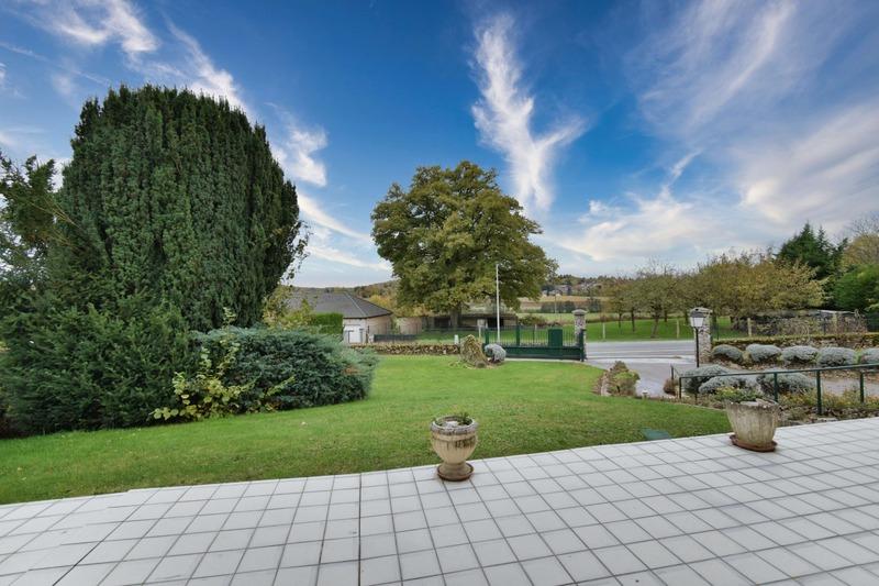 Maison - 211 m² - 6 pièces