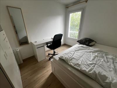 Chambre - 103 m² - 1 pièce