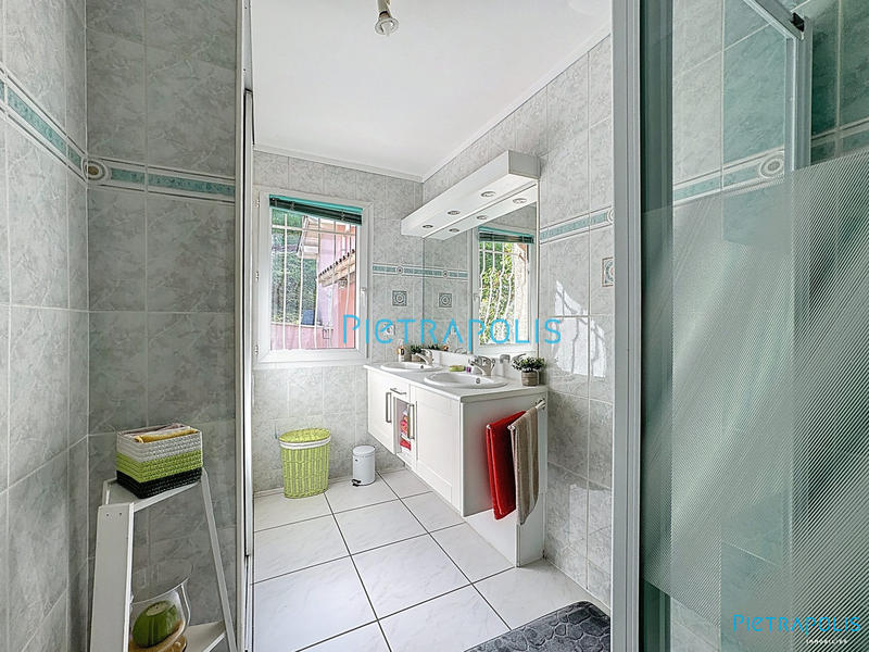 Maison - 161 m² - 7 pièces