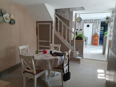 Maison - 128 m² - 7 pièces