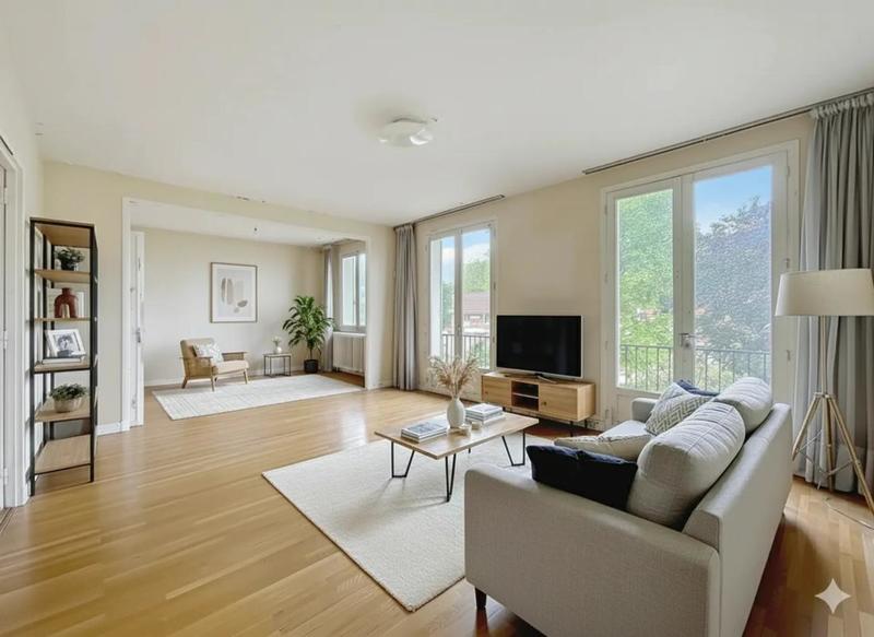 Maison - 232 m² - 9 pièces