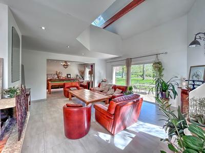 Maison ancienne - 216 m² - 8 pièces