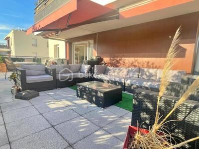 Appartement - 94 m² - 4 pièces