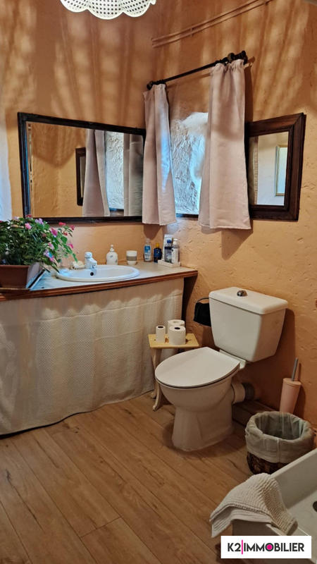 Maison - 486 m² - 14 pièces