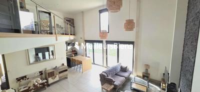 Maison - 121 m² - 5 pièces